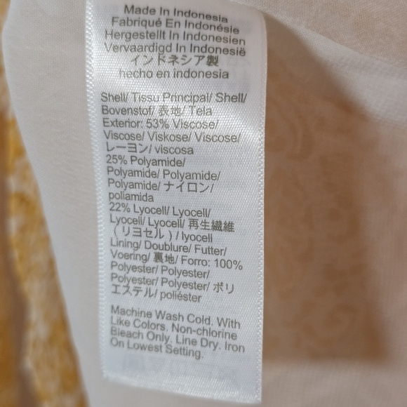 J Crew Factory Yellow Paisley Floral Lined Ruffle Sleeve V Neck Blouse, Sz L - Picture 9 of 9